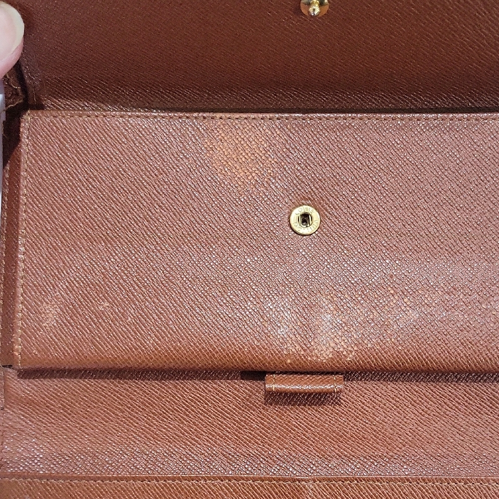 Louis Vuitton Monogram Brown Wallet With Gold But… - image 4